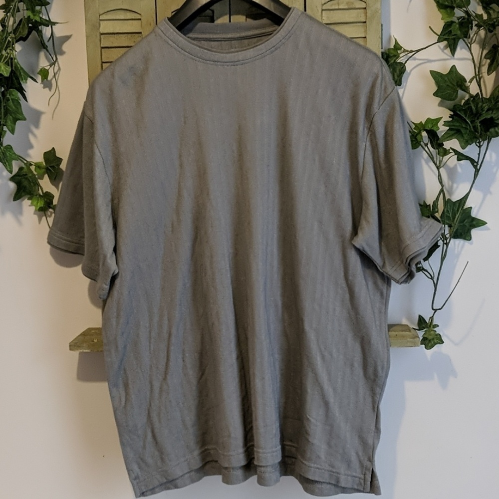 ⭐ Van Heusen Studio casual crew neck shirt